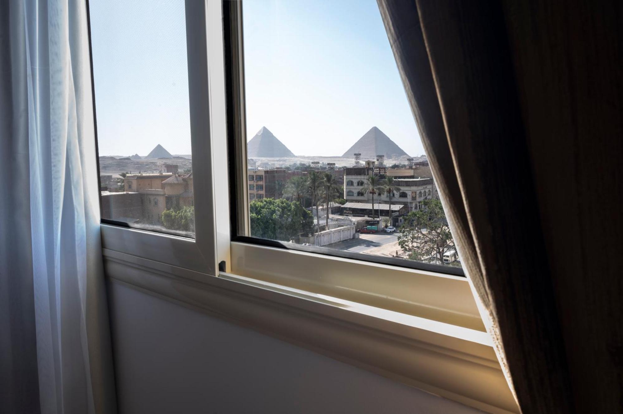 Palm Pyramids View Hotel Kafret el-Gabal Oda fotoğraf